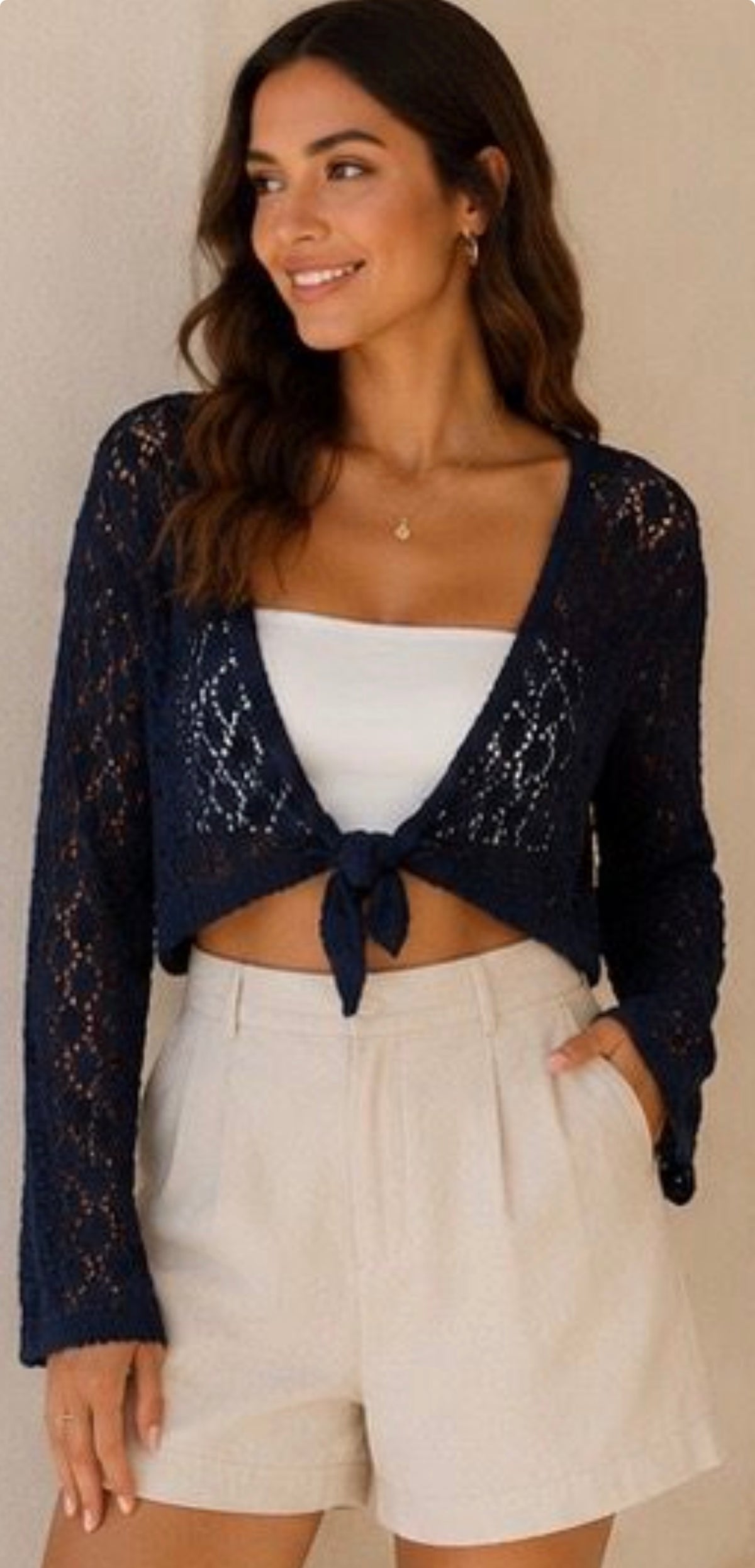 Lovely shrug in chocolate or navy, Nat
