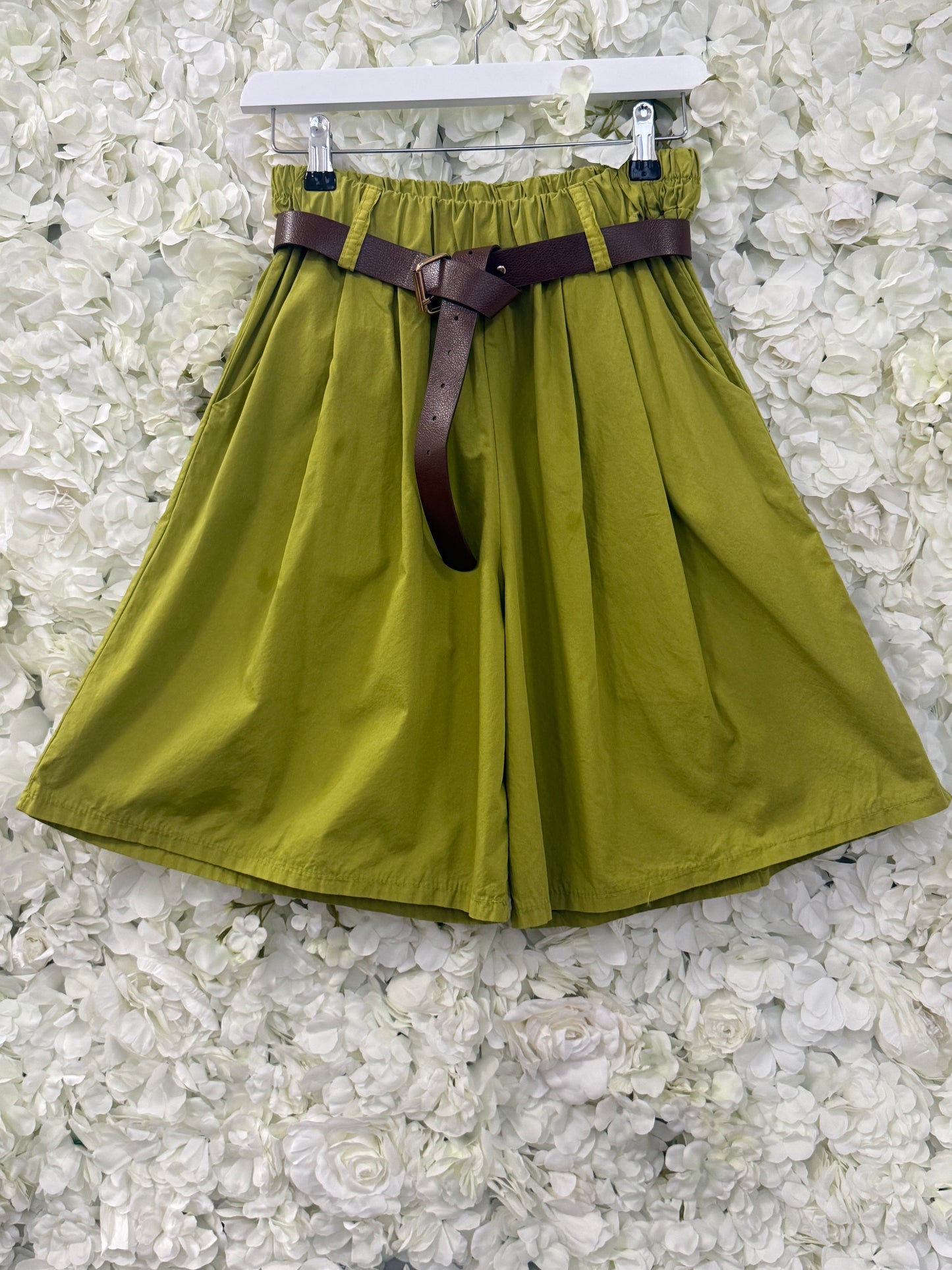 Lovely cotton shorts, Macy lime