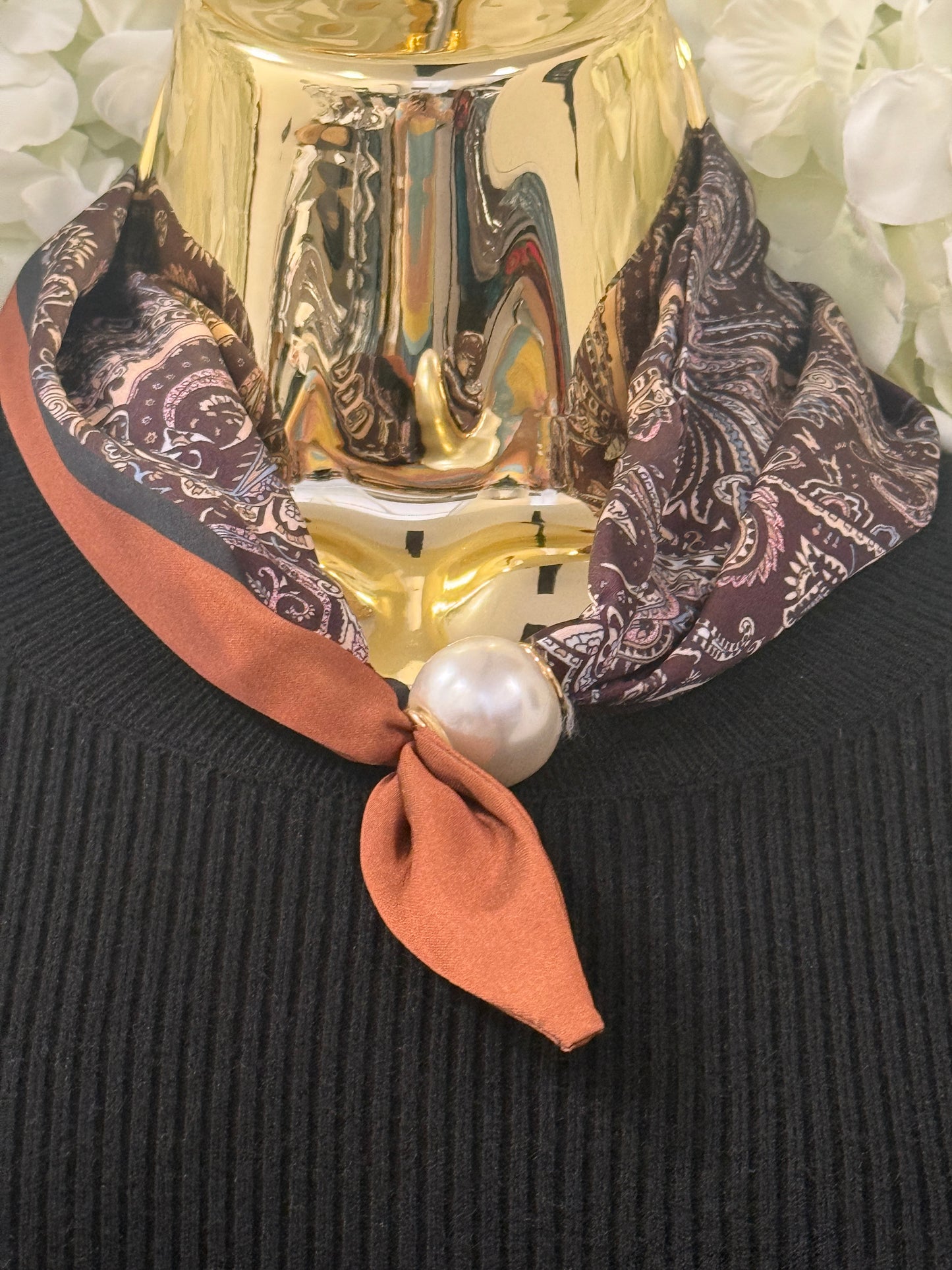 Beautiful jumper with magnetic scarf, Maddie black