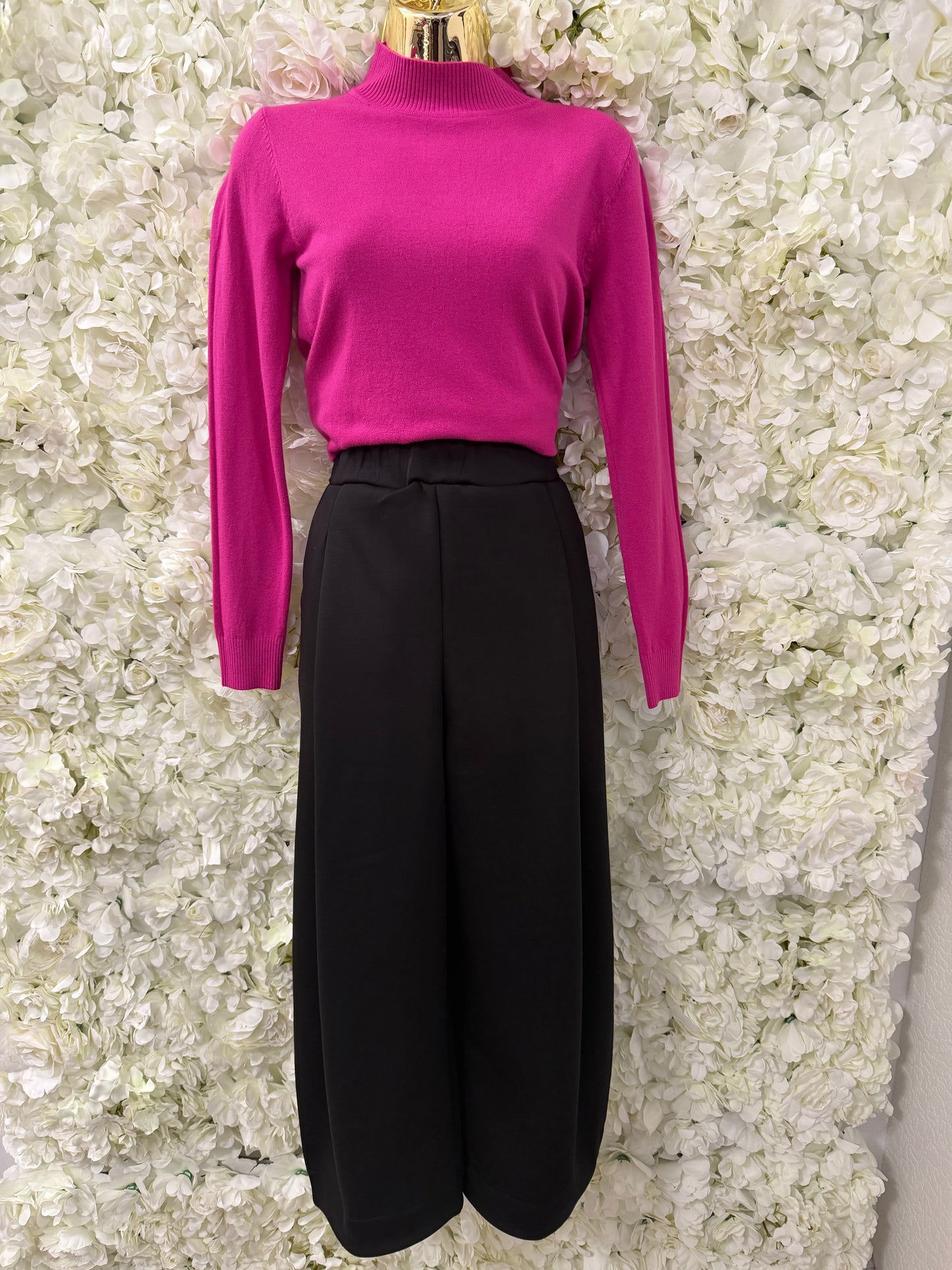 Barrel leg trousers, Charlotte