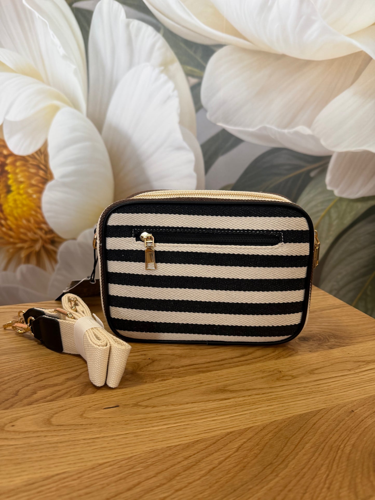 Stripe crossover bag coconut cloud