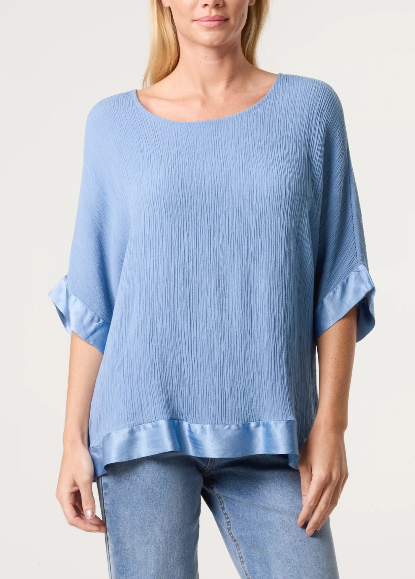 Lovely crinkle top with satin trim, Charlotte