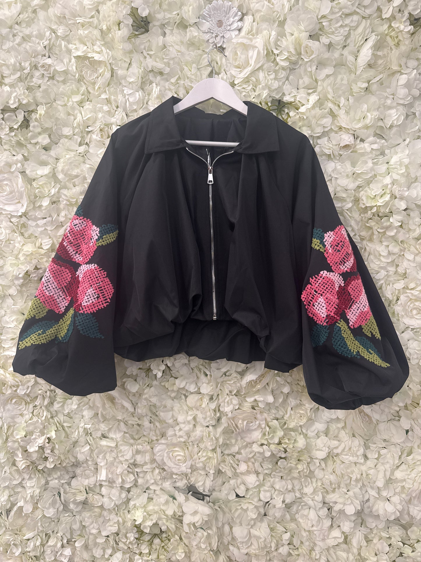 Stunning Zeta Otto jacket in black, Lauren