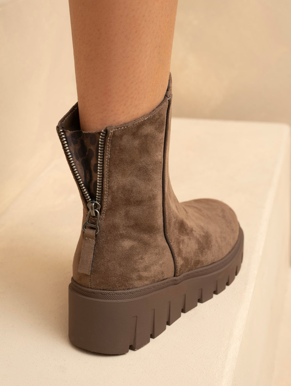 Stunning Lunar boots, chunky sole, Kenzie