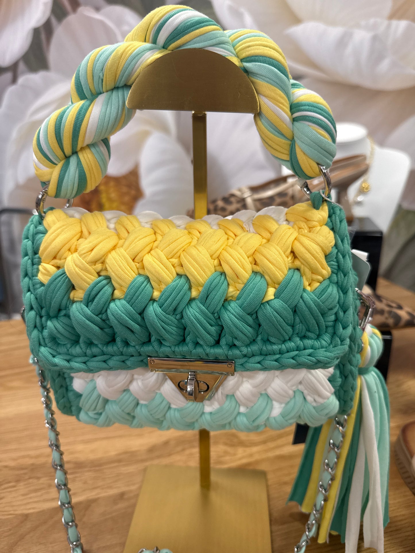 Gorgeous crochet bag