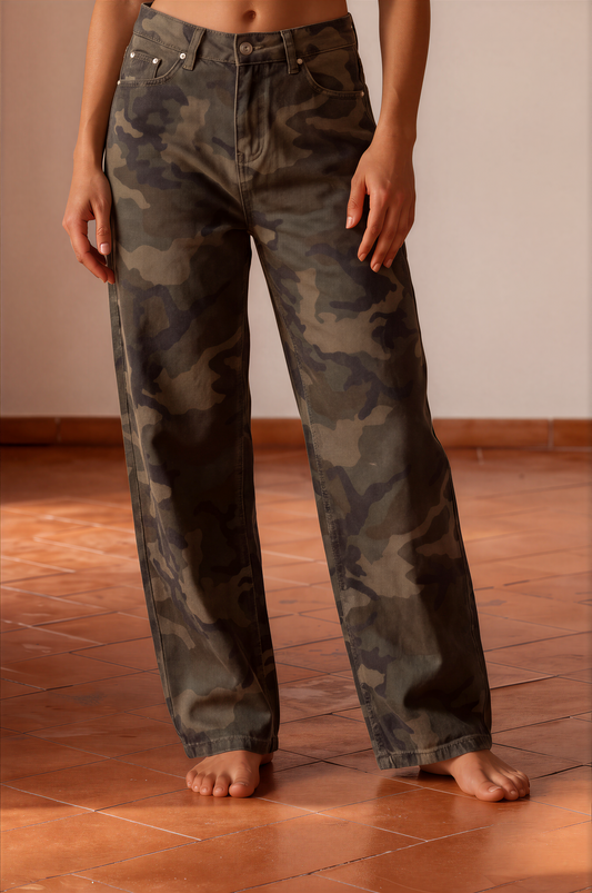 Lovely camo wide leg barrel jeans, Harley