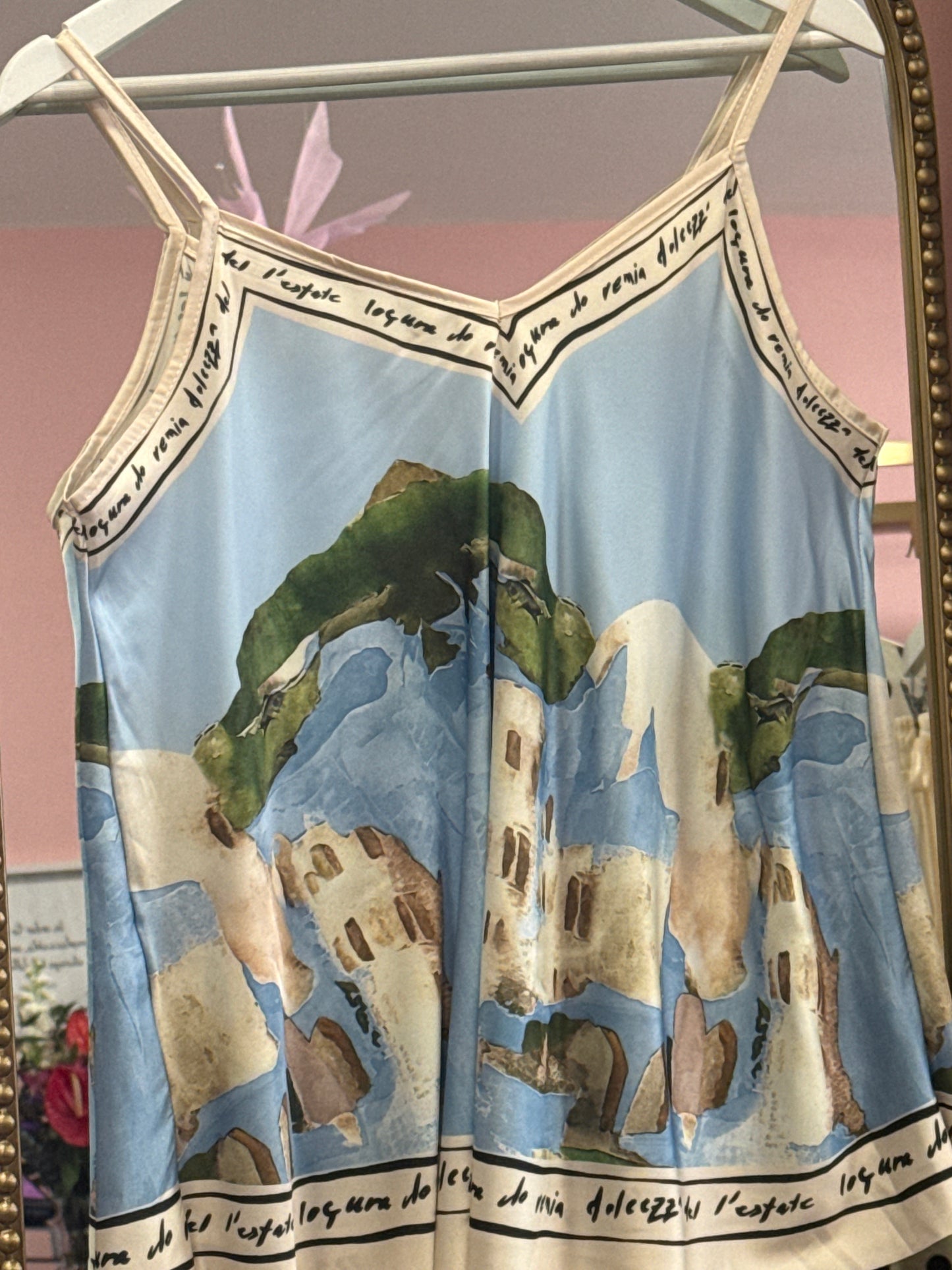 Silky feel top, Venus