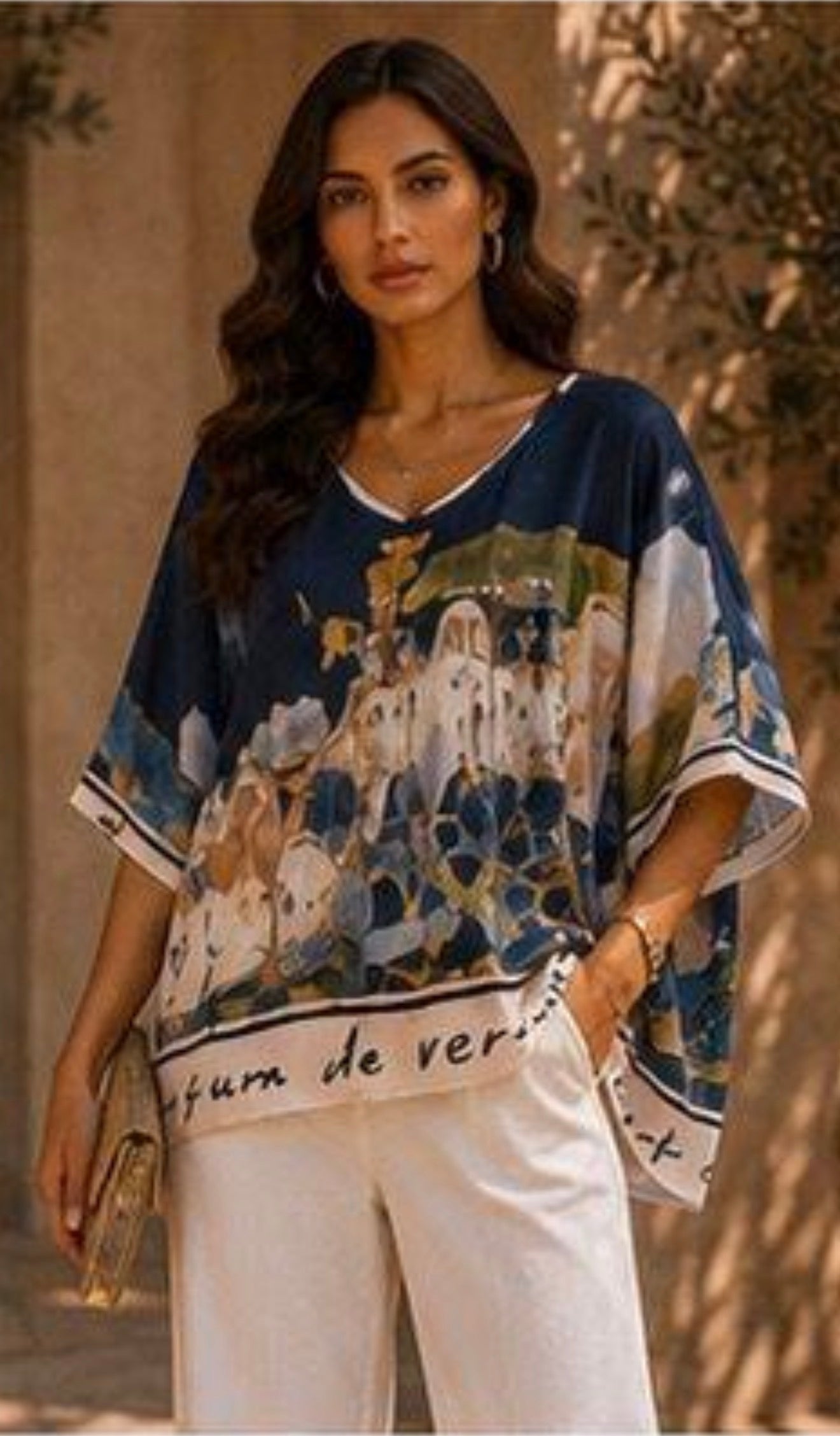 Stunning Santorini top, Evita