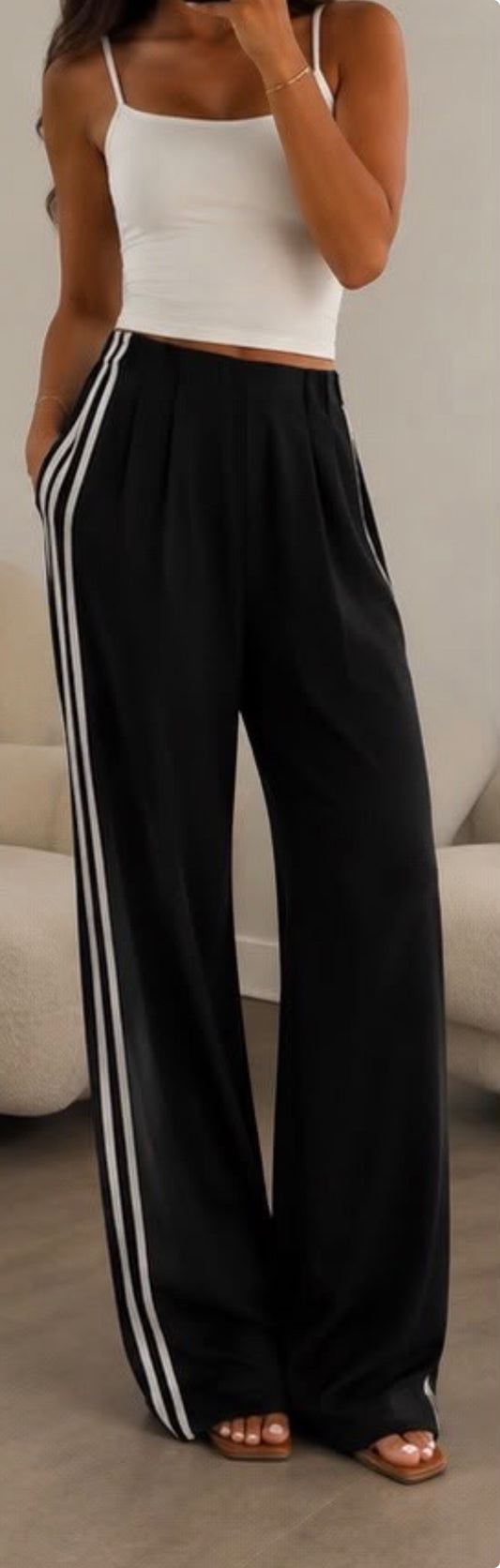Gorgeous wide leg joggers, Fay black