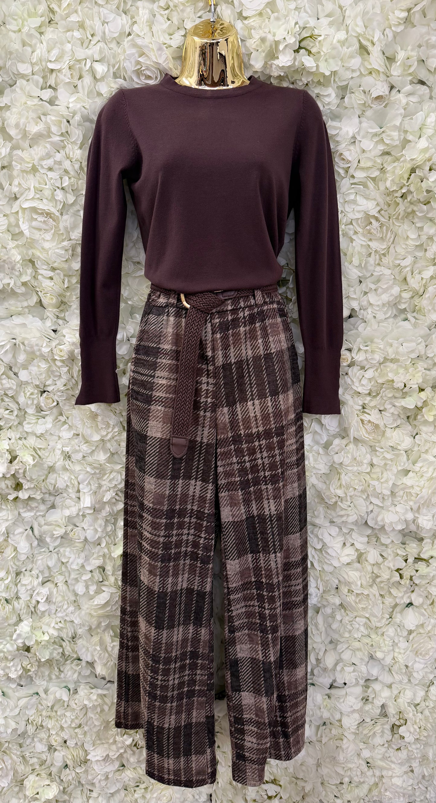 Stunning wide leg woven trousers, Hazel