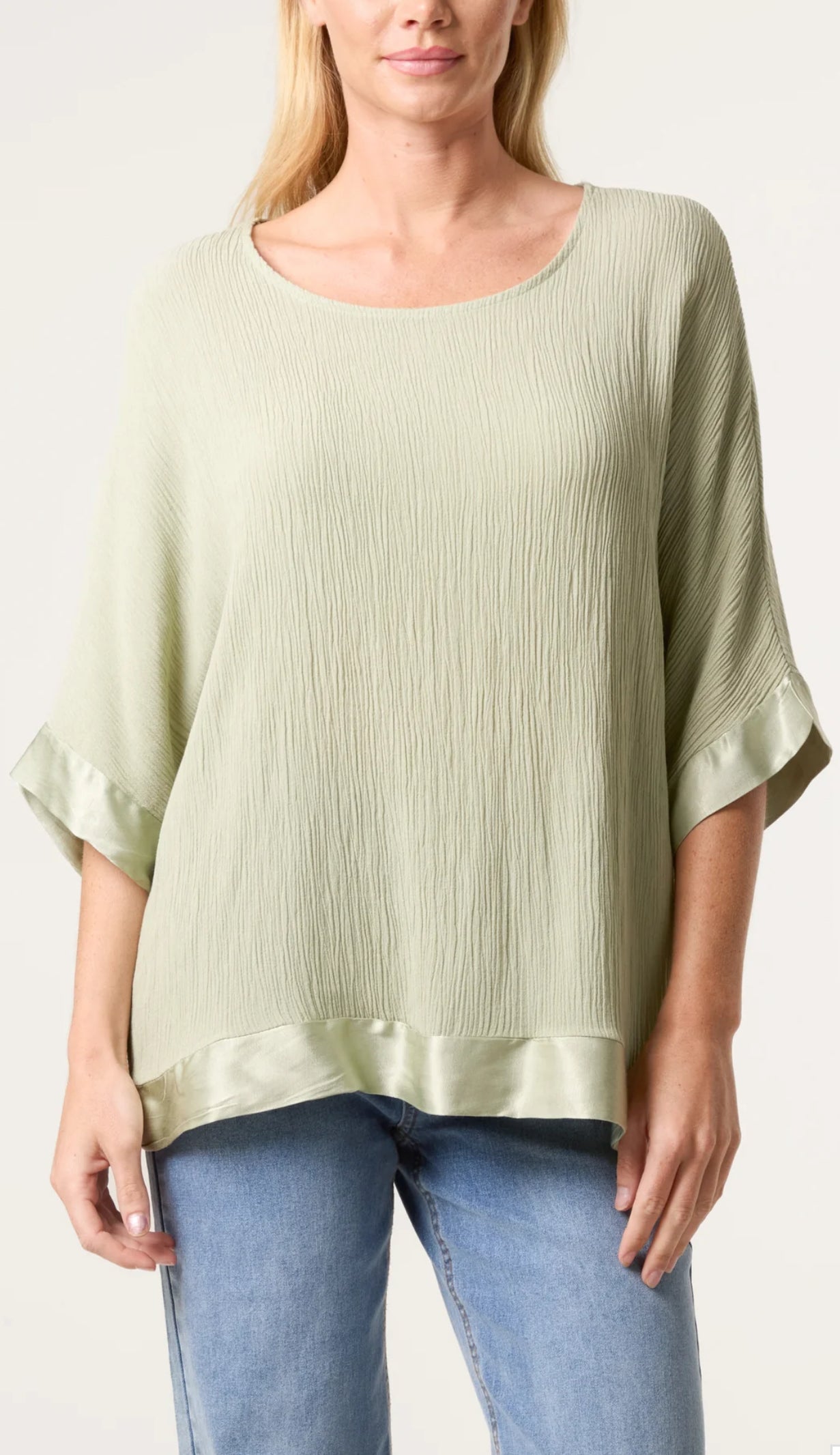 Lovely crinkle top with satin trim, Charlotte