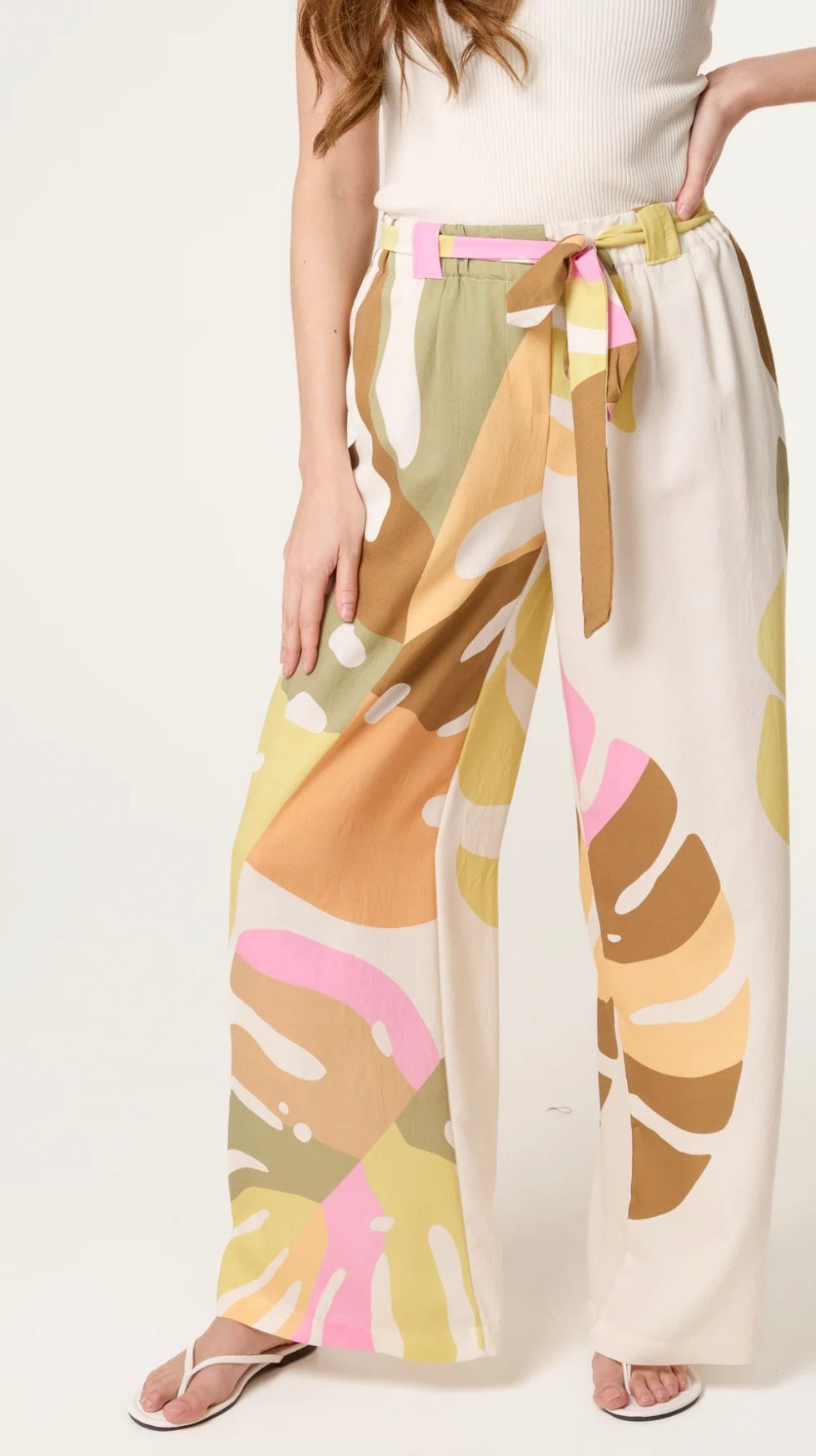 Lovely wide leg abstract trousers, Melody