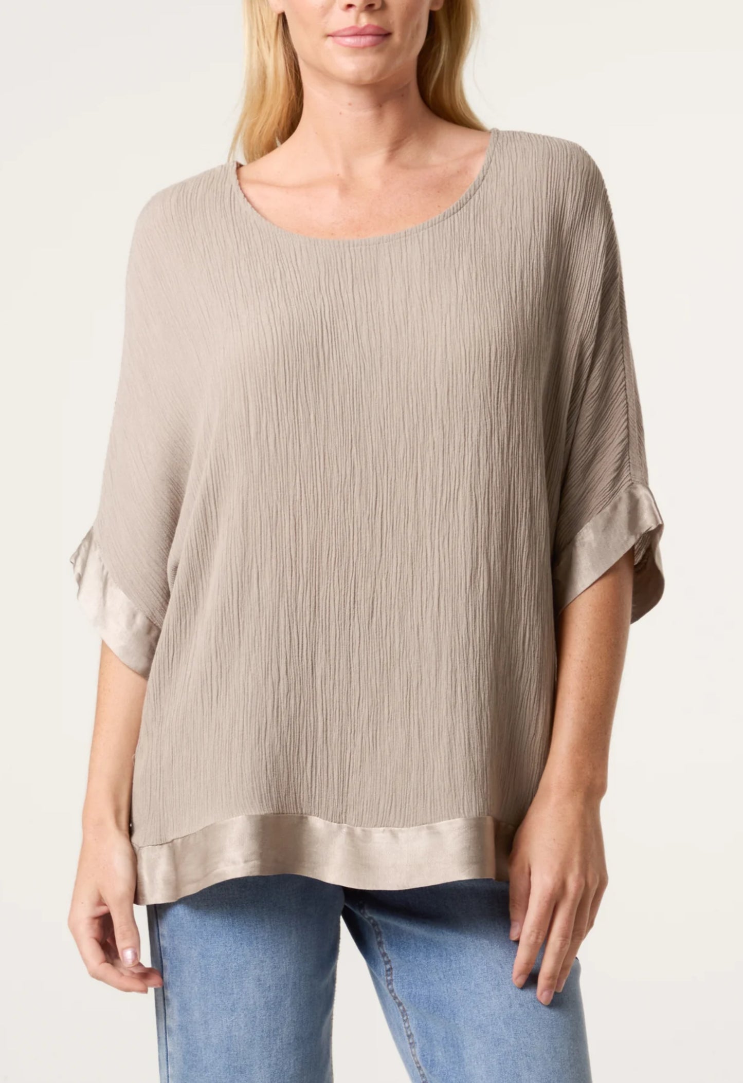 Lovely crinkle top with satin trim, Charlotte