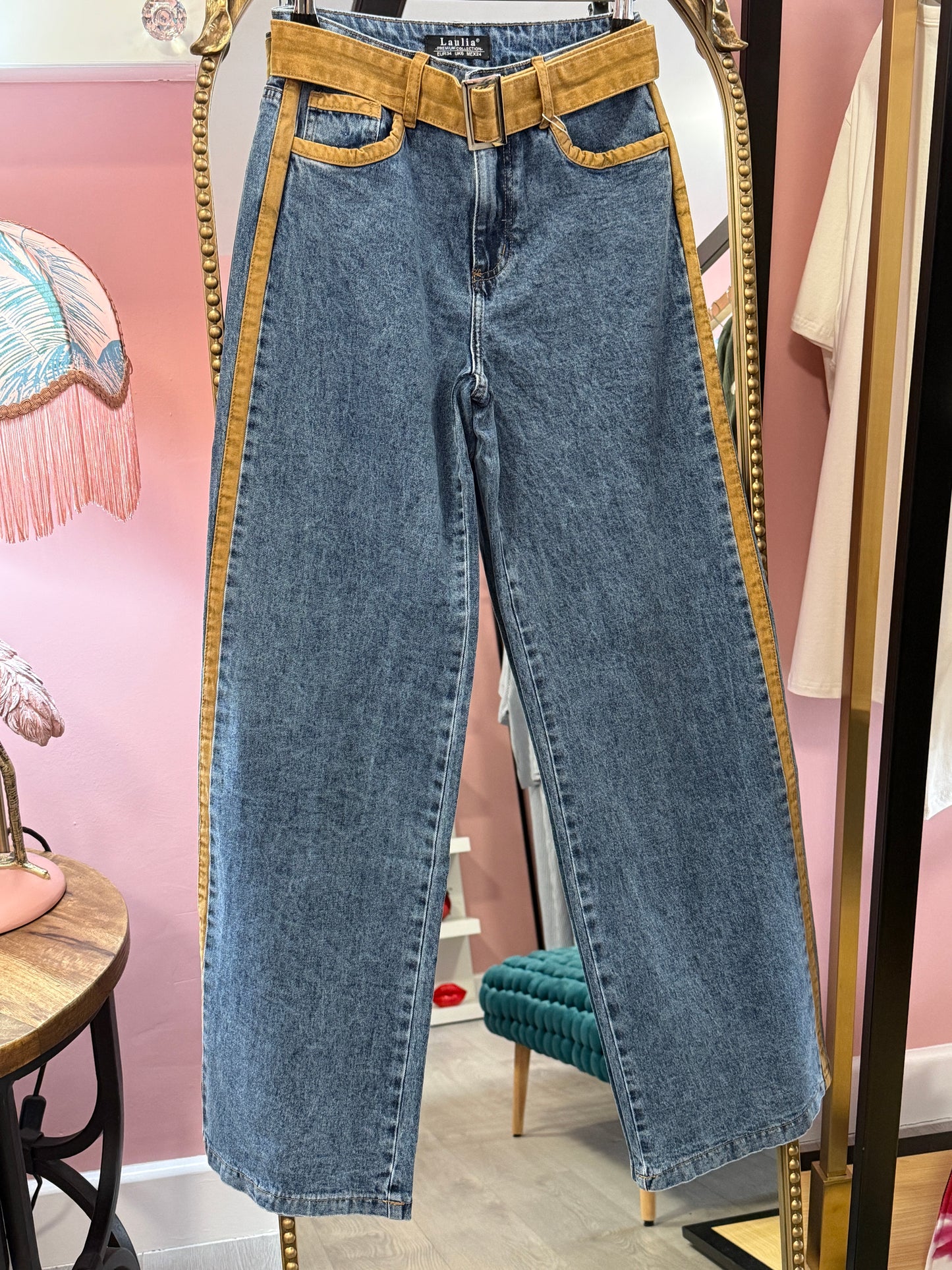 Gorgeous wide leg jeans, Meredith