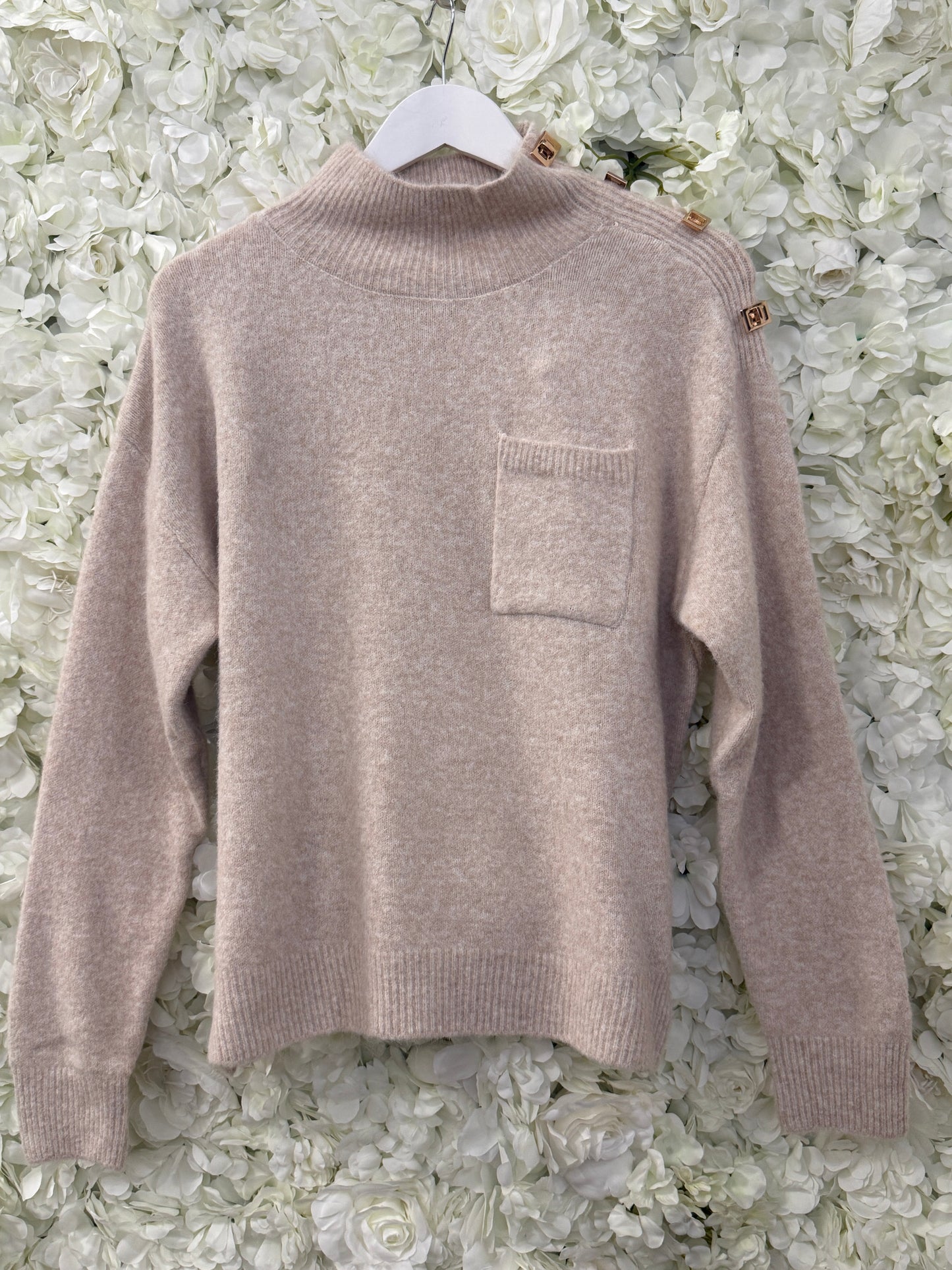 Gorgeous turtle neck jumper, Donna oatmeal