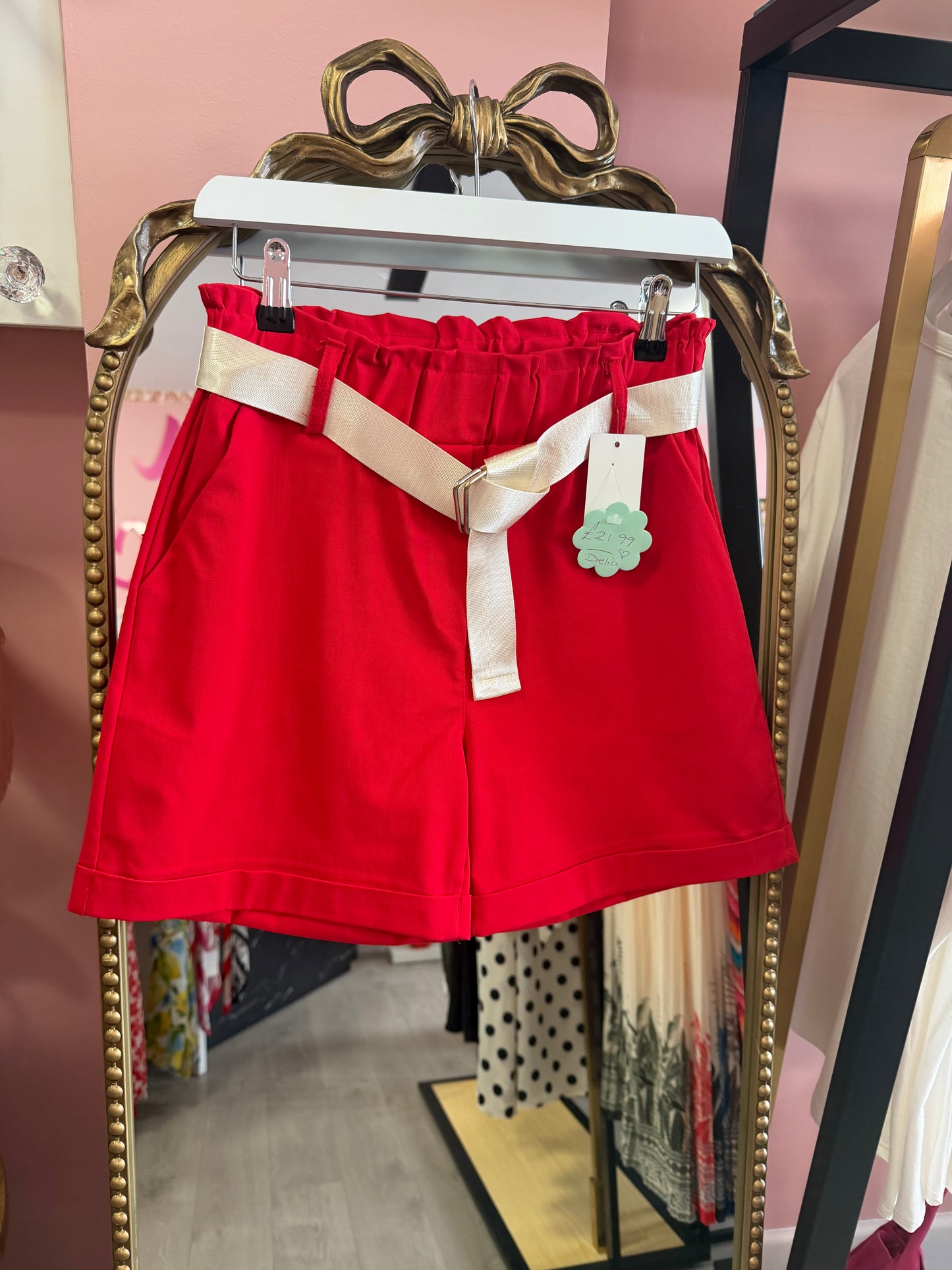 Shorts delia